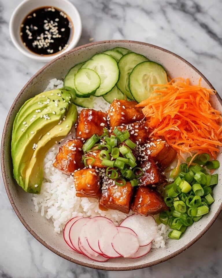 Seared Salmon Poke Bowl with Fresh Veggies and Tangy Sauce Recipe